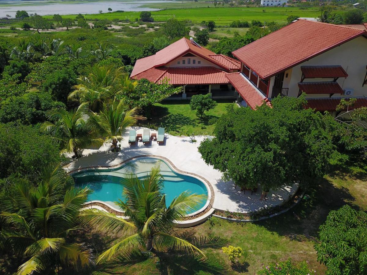 Wild Lotus Yala Villa Tissamaharama Bagian luar foto